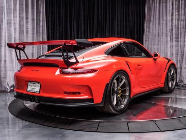 Used-2016-Porsche-911-GT3-RS-Ordered-with-Maximum-Weight-Reduction