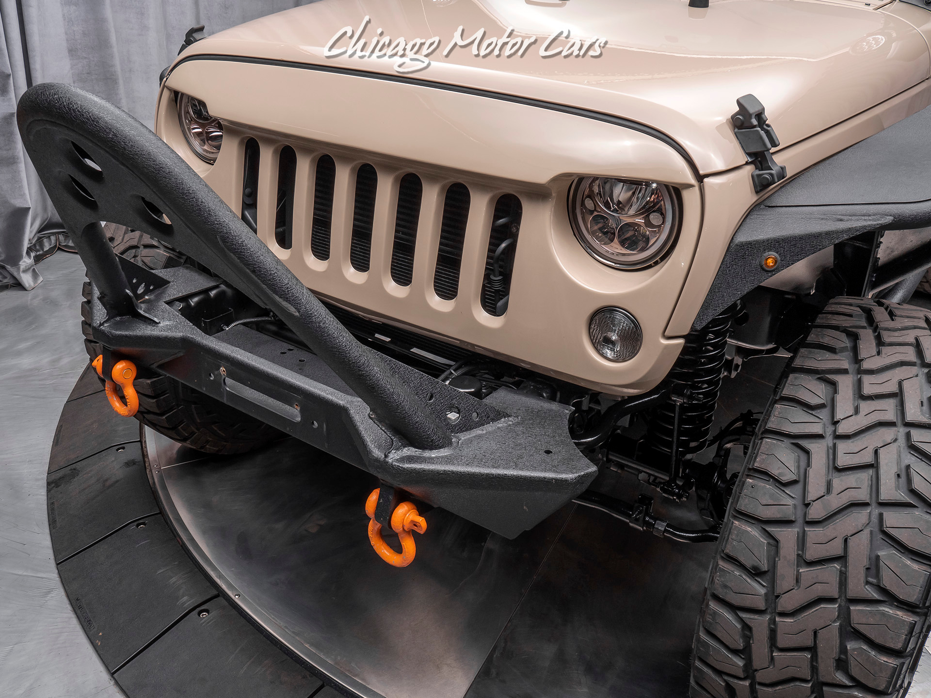 Used-2016-Jeep-Wrangler-Unlimited-4x4