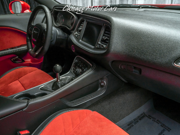 Used-2015-Dodge-Challenger-SRT-Hellcat-6-Speed-Manual