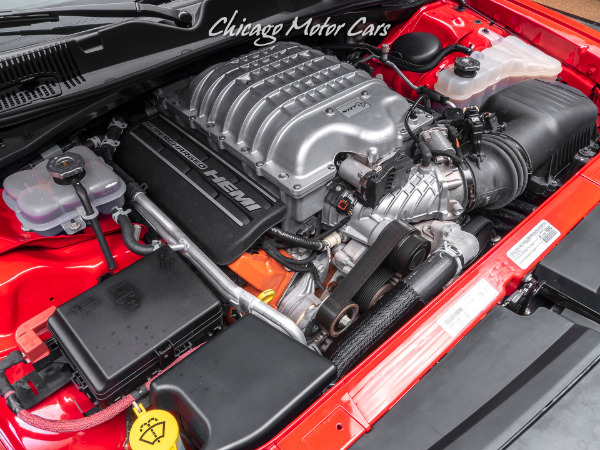 Used-2015-Dodge-Challenger-SRT-Hellcat-6-Speed-Manual