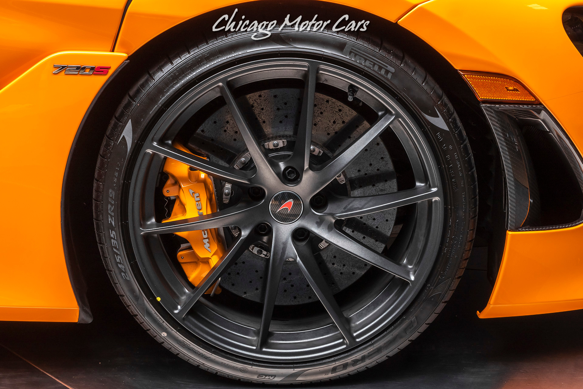 Used-2018-McLaren-720S-Coupe-Performance-Package-Carbon-Fiber