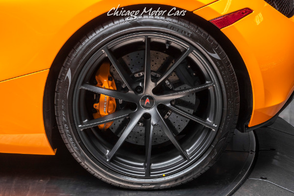 Used-2018-McLaren-720S-Coupe-Performance-Package-Carbon-Fiber