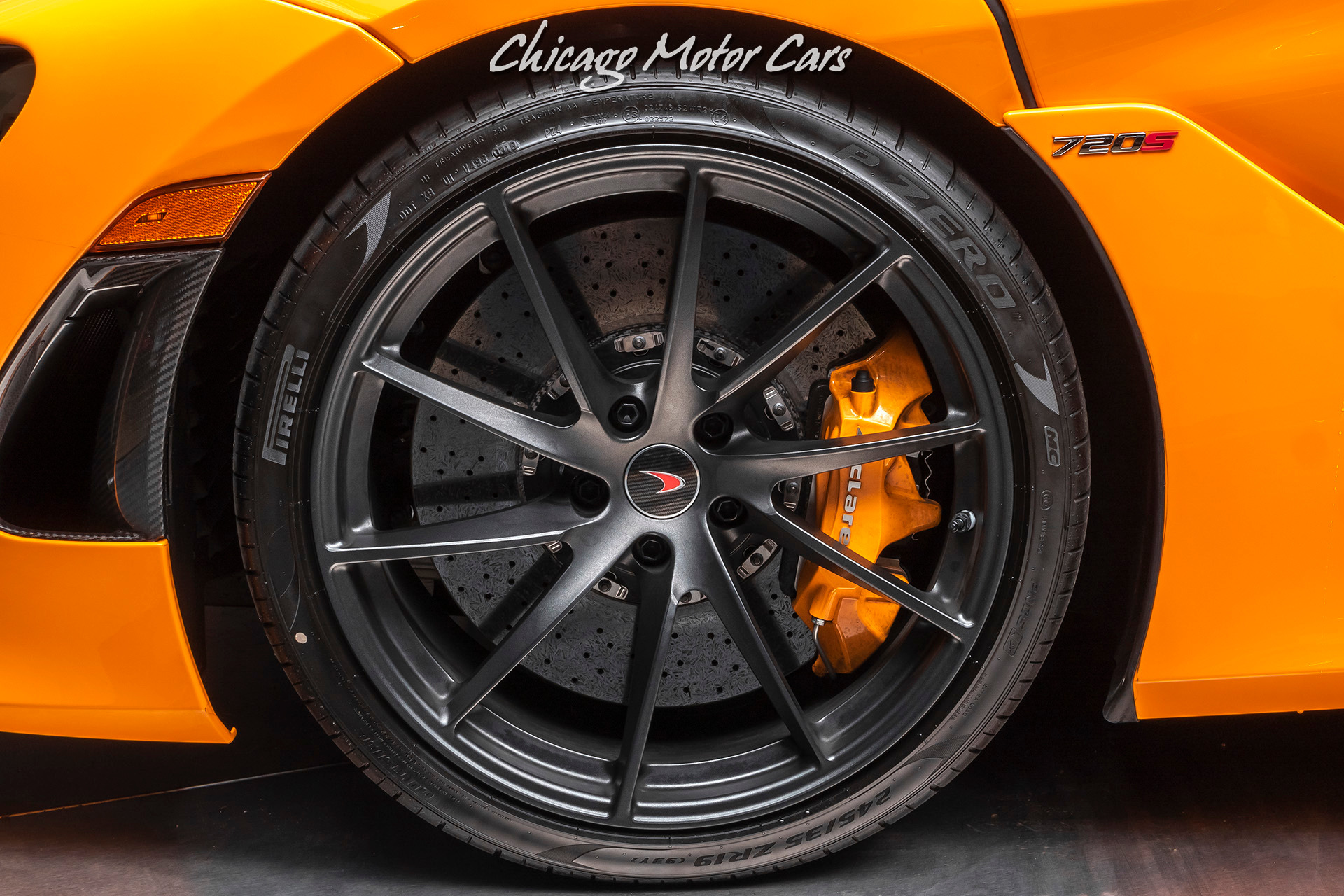 Used-2018-McLaren-720S-Coupe-Performance-Package-Carbon-Fiber