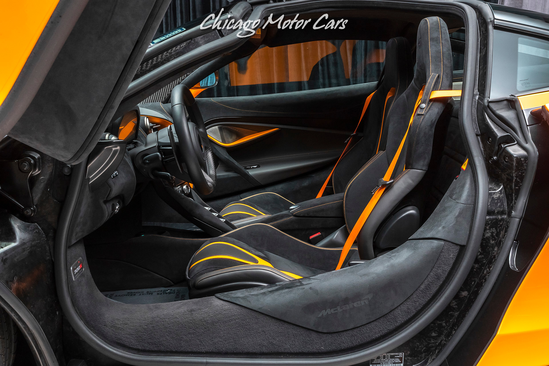 Used-2018-McLaren-720S-Coupe-Performance-Package-Carbon-Fiber