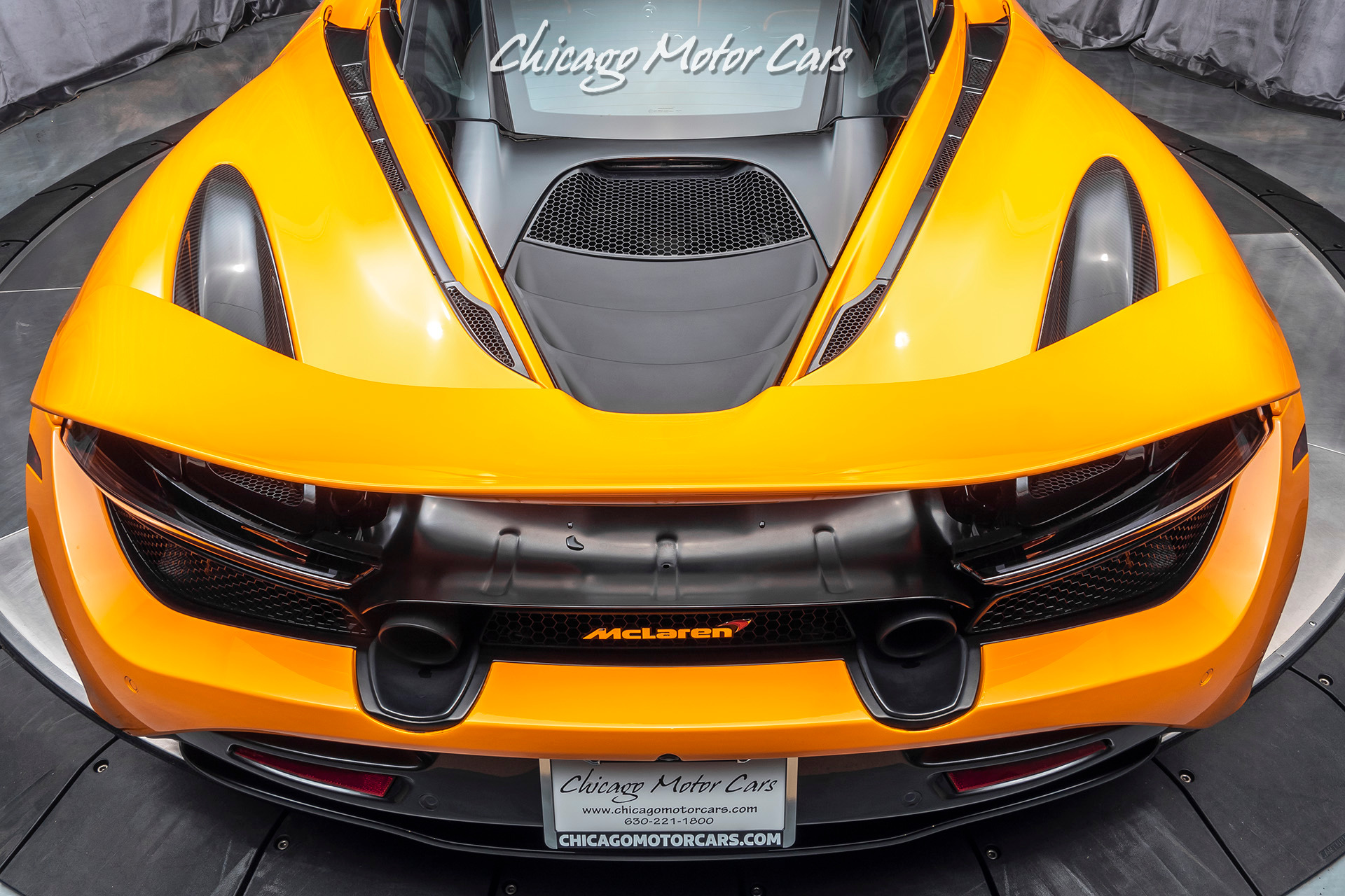 Used-2018-McLaren-720S-Coupe-Performance-Package-Carbon-Fiber