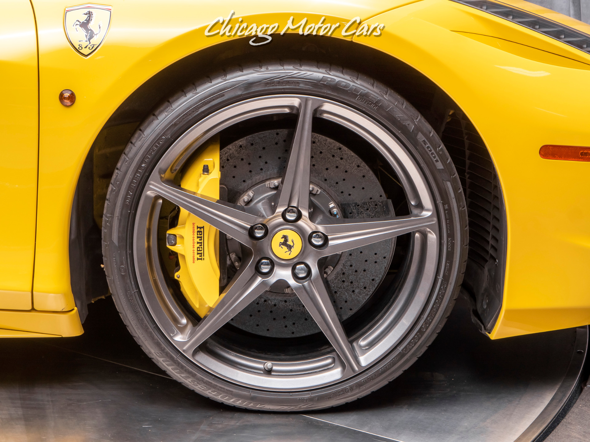 Used-2015-Ferrari-458-Italia-Spider-CARBON-FIBER-DRIVING-ZONE-wLEDs