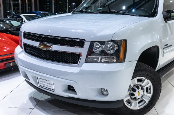 Used 2009 Chevrolet Suburban 2500 w/2LT *LMM DURAMAX DIESEL CONVERSION* for sale Sold at Chicago Motor Cars in West Chicago IL 60185 4