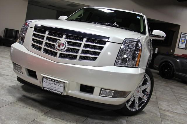 New-2010-Cadillac-Escalade-ESV-Luxury