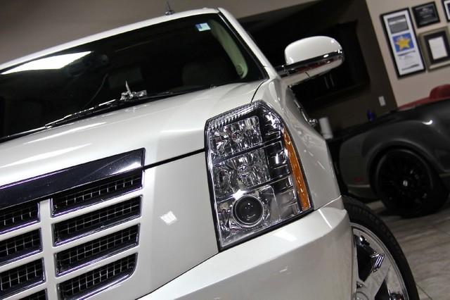 New-2010-Cadillac-Escalade-ESV-Luxury