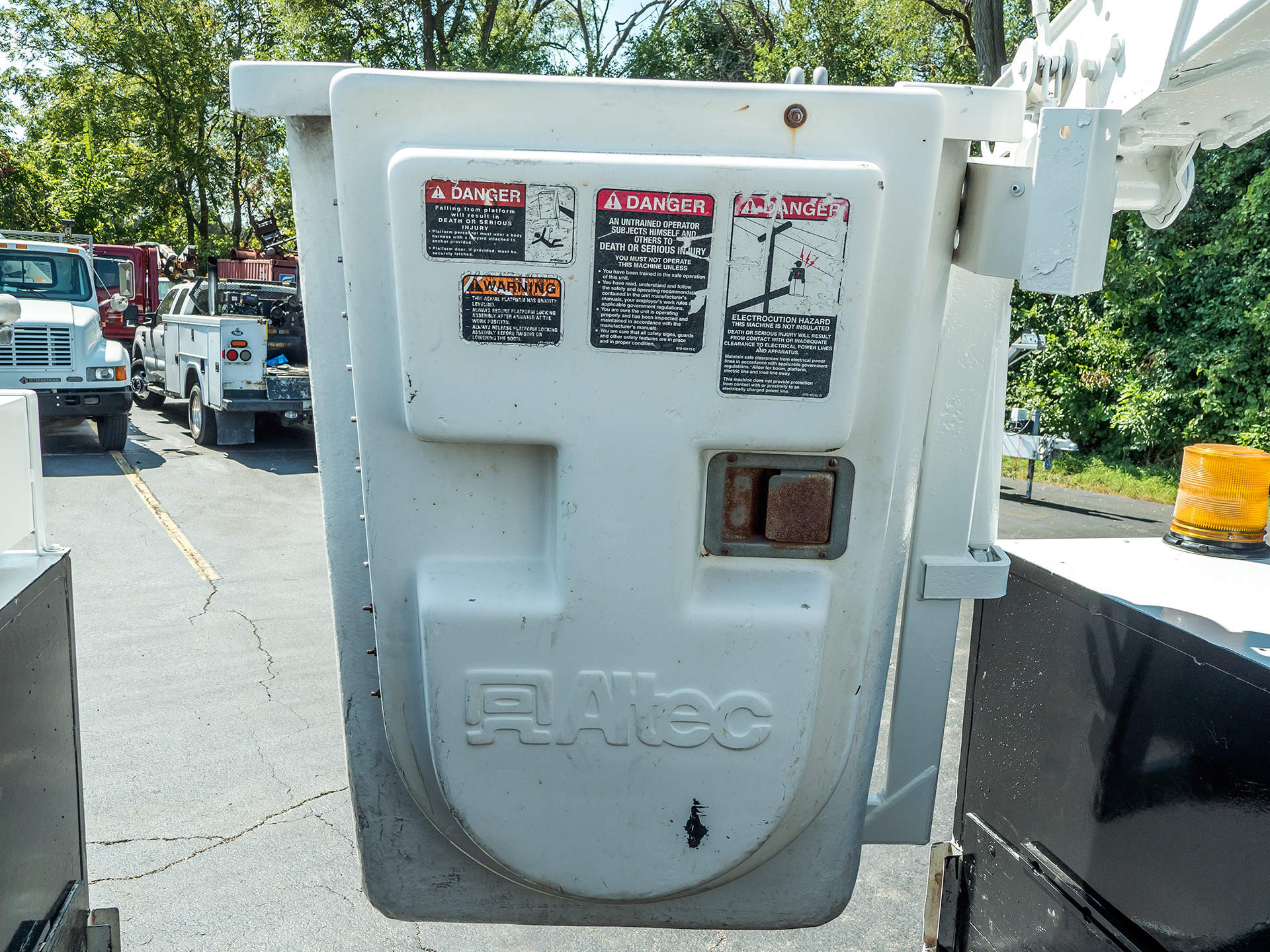 Used-2001-Chevrolet-C-3500-HD-Equipment-UTILITY-BUCKET-TRUCK