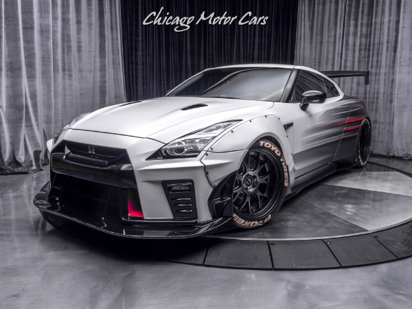 Used 2017 Nissan GT-R Premium Coupe WIDEBODY/BAGGED! FULL BOLT ON 650WHP! for sale Sold at Chicago Motor Cars in West Chicago IL 60185 2