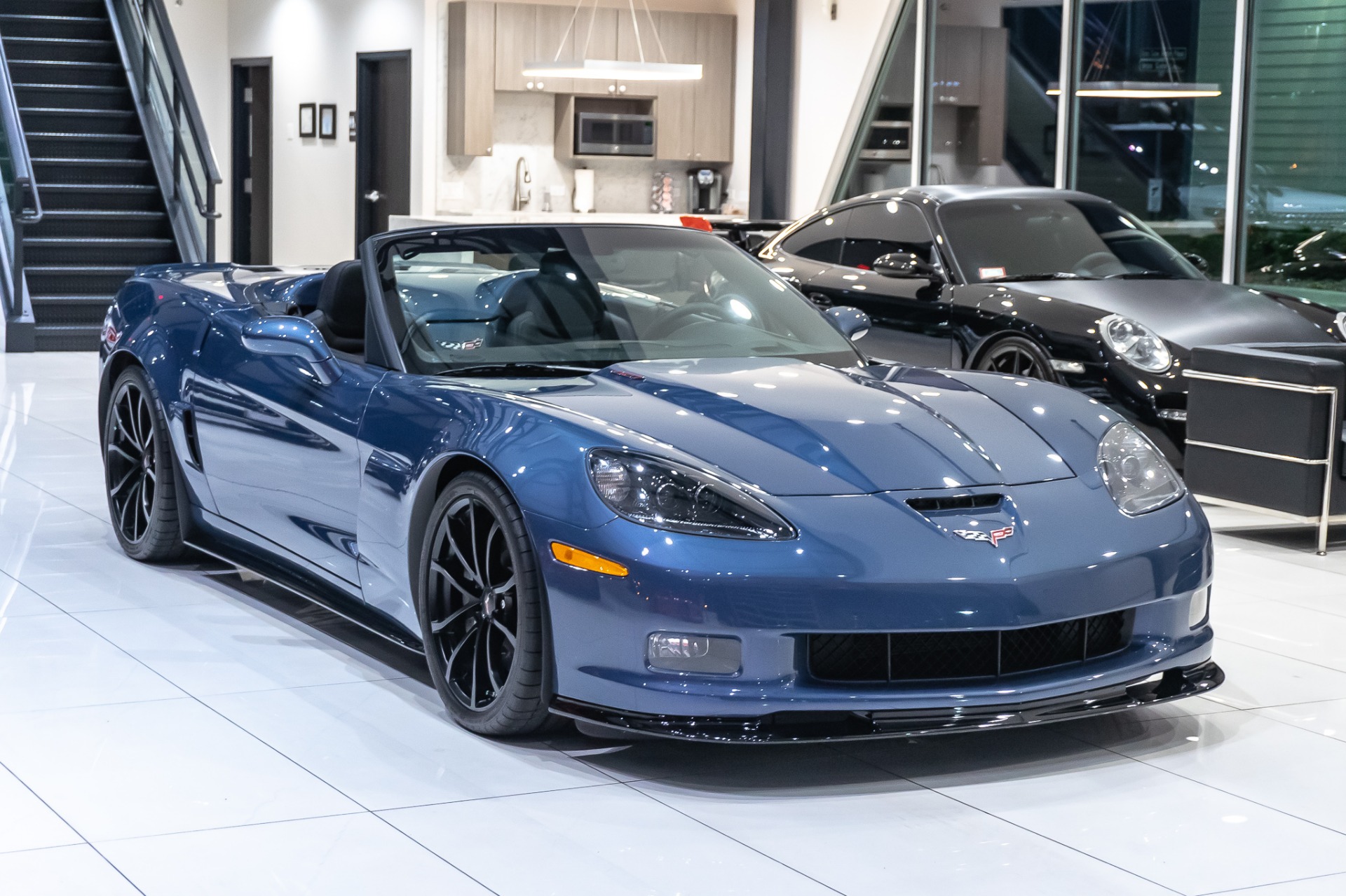 Used-2013-Chevrolet-Corvette-427-1SB-Convertible-Collector-Edition-Only-2k-Miles