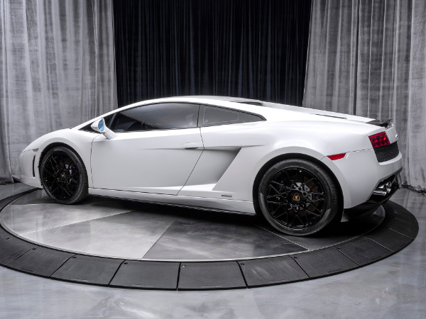 Used 2013 Lamborghini Gallardo LP550-2 2dr Coupe **CARBON FIBER** for sale Sold at Chicago Motor Cars in West Chicago IL 60185 2