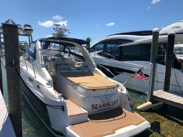 Used 2004 Cranchi Endurance 41 for sale Sold at Chicago Motor Cars in West Chicago IL 60185 6