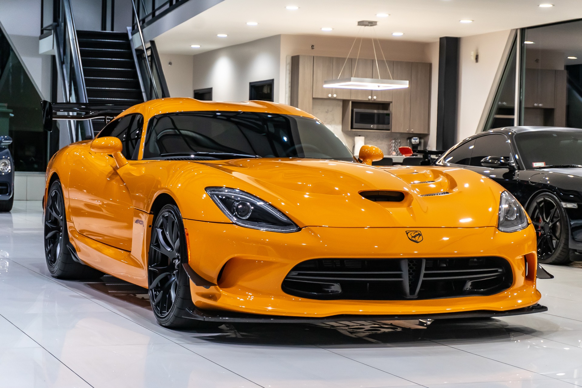 Used-2017-Dodge-Viper-GTC-Coupe-ACR-PACKAGE