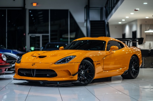 Used 2017 Dodge Viper GTC Coupe ACR PACKAGE! for sale Sold at Chicago Motor Cars in West Chicago IL 60185 2