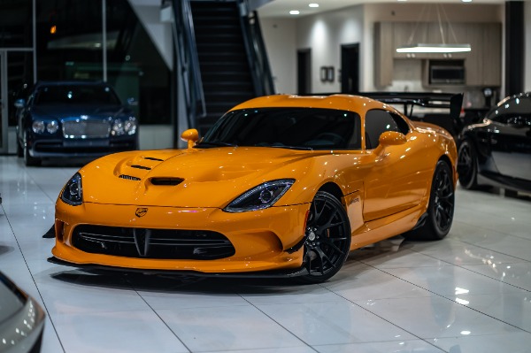 Used 2017 Dodge Viper GTC Coupe ACR PACKAGE! for sale Sold at Chicago Motor Cars in West Chicago IL 60185 3