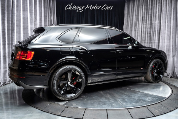 Used 2017 Bentley Bentayga W12 for sale Sold at Chicago Motor Cars in West Chicago IL 60185 6