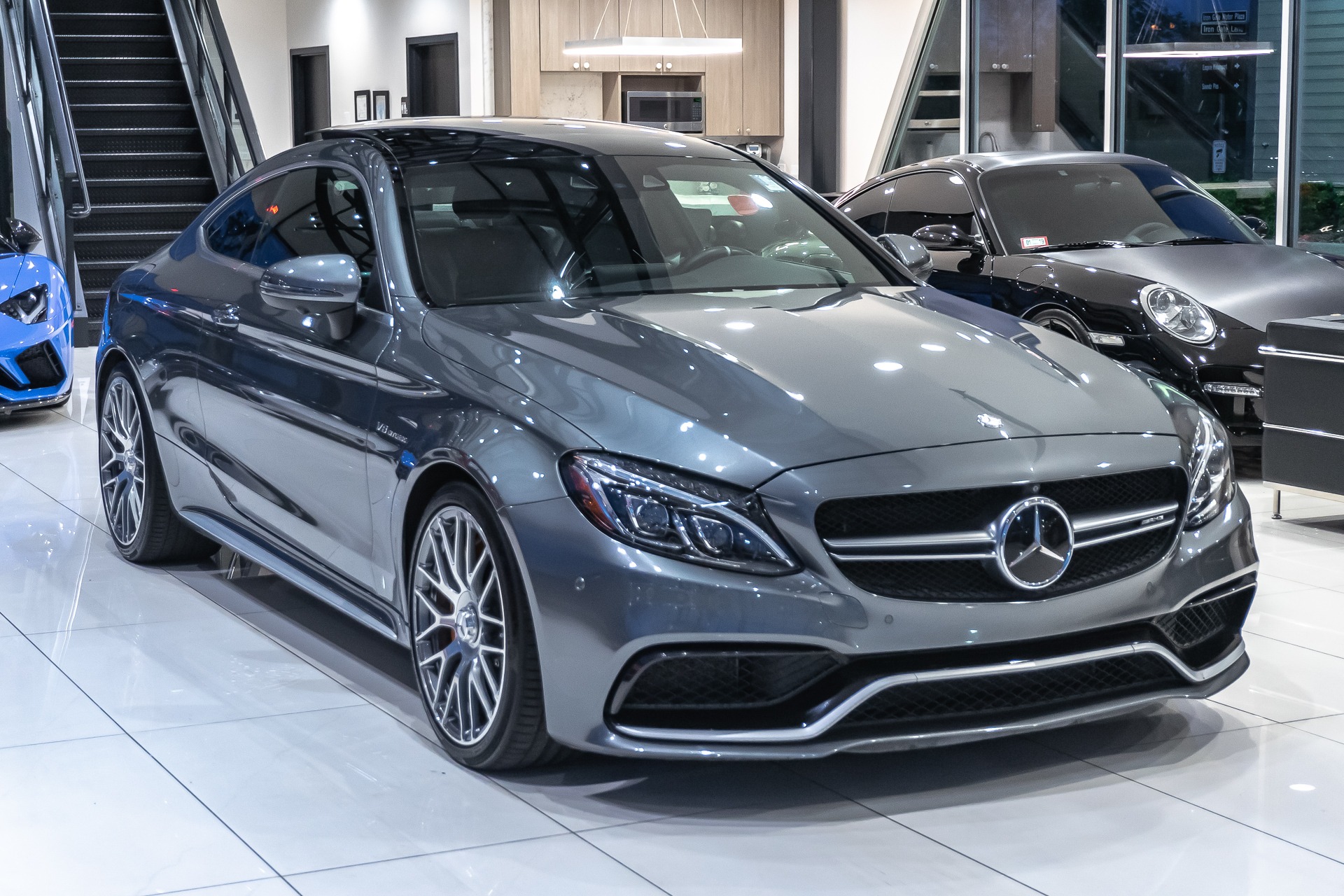 Used 17 Mercedes Benz C63 Amg S Coupe P3 Pkg Carbon Ceramics For Sale Special Pricing Chicago Motor Cars Stock