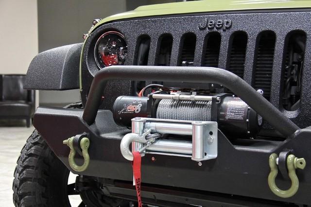 Used-2013-Jeep-Wrangler-Unlimited-64L-HEMI