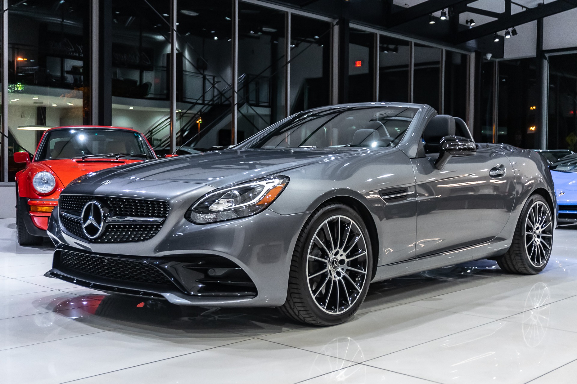 Used-2018-Mercedes-Benz-SLC-300-Roadster-PREMIUM-1-PACKAGE