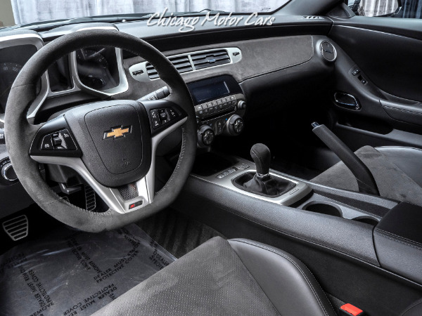 Used-2015-Chevrolet-Camaro-Z28-Coupe-AIR-CONDITIONING---AUDIO-FEATURE