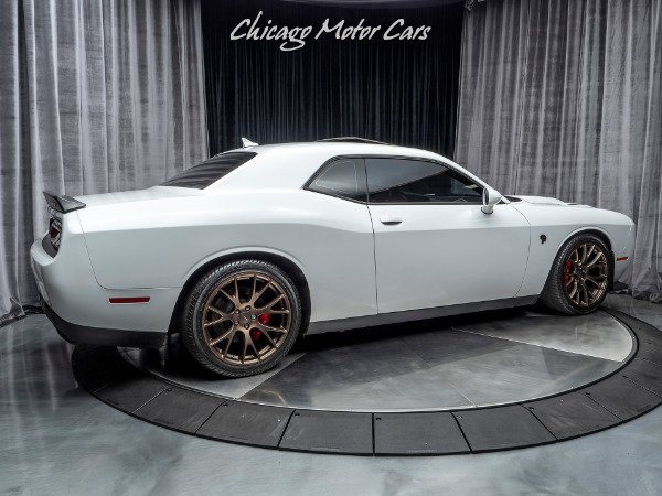Used 2016 Dodge Challenger SRT Hellcat Coupe 6-SPEED MANUAL! for sale Sold at Chicago Motor Cars in West Chicago IL 60185 5