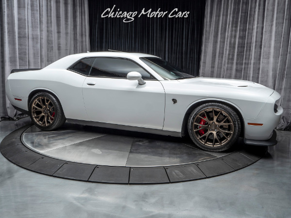 Used 2016 Dodge Challenger SRT Hellcat Coupe 6-SPEED MANUAL! for sale Sold at Chicago Motor Cars in West Chicago IL 60185 6