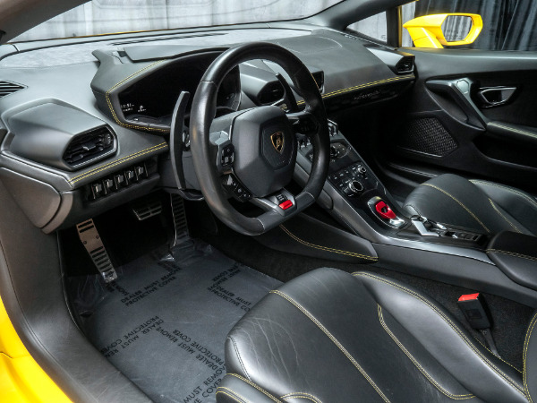 Used-2015-Lamborghini-Huracan-LP-610-4-Coupe-TRANSPARENT-ENGINE-BAY