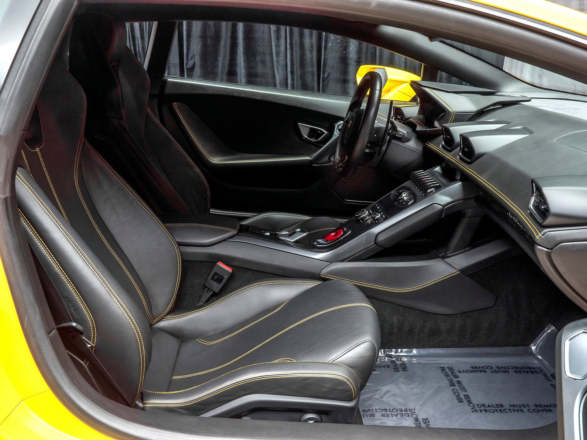 Used-2015-Lamborghini-Huracan-LP-610-4-Coupe-TRANSPARENT-ENGINE-BAY