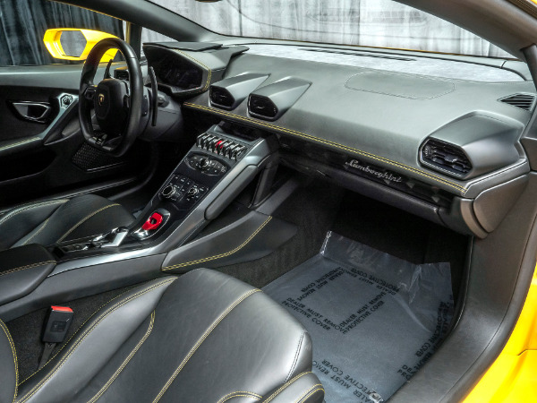 Used-2015-Lamborghini-Huracan-LP-610-4-Coupe-TRANSPARENT-ENGINE-BAY