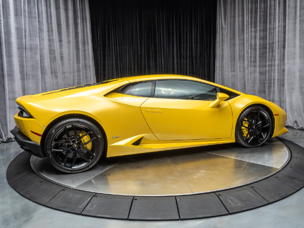 Used 2015 Lamborghini Huracan LP 610-4 Coupe TRANSPARENT ENGINE BAY! for sale Sold at Chicago Motor Cars in West Chicago IL 60185 5