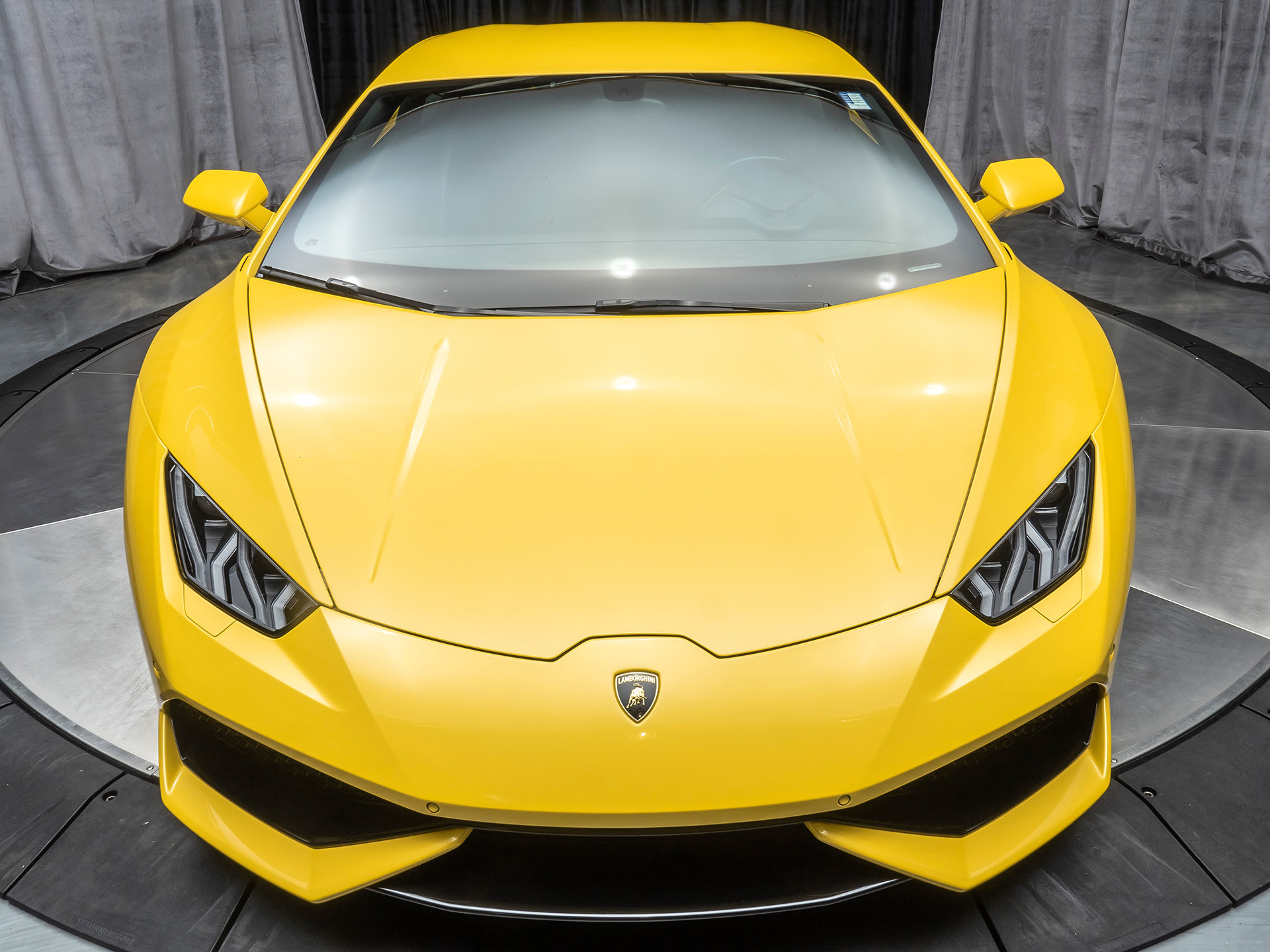 Used-2015-Lamborghini-Huracan-LP-610-4-Coupe-TRANSPARENT-ENGINE-BAY