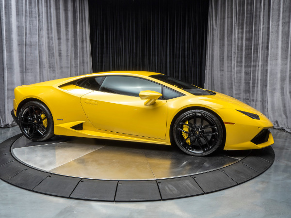 Used 2015 Lamborghini Huracan LP 610-4 Coupe TRANSPARENT ENGINE BAY! for sale Sold at Chicago Motor Cars in West Chicago IL 60185 6