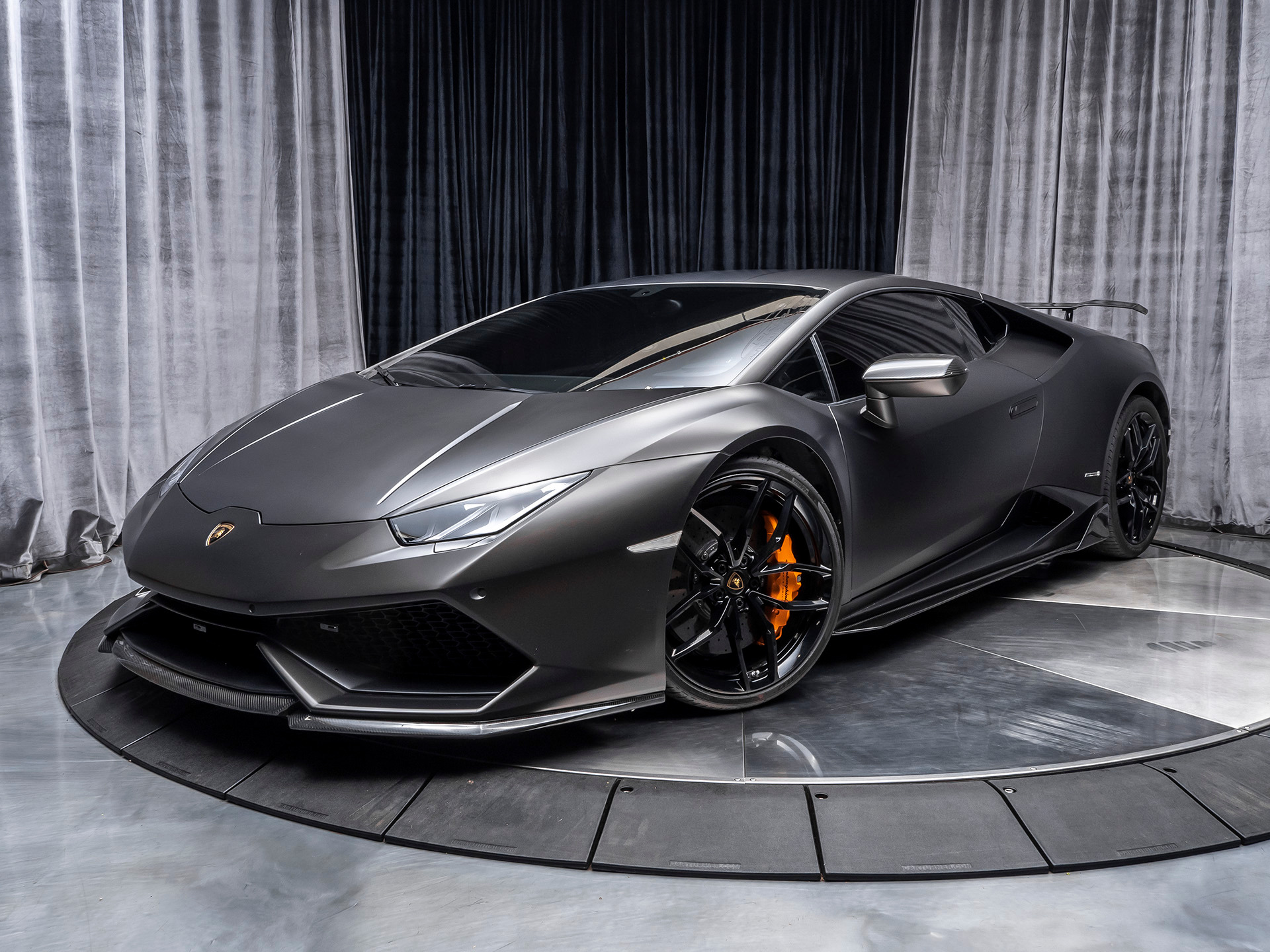 Used-2015-Lamborghini-Huracan-LP-610-4