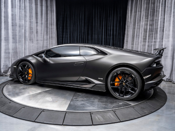 Used 2015 Lamborghini Huracan LP 610-4 for sale Sold at Chicago Motor Cars in West Chicago IL 60185 3