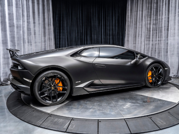 Used 2015 Lamborghini Huracan LP 610-4 for sale Sold at Chicago Motor Cars in West Chicago IL 60185 5