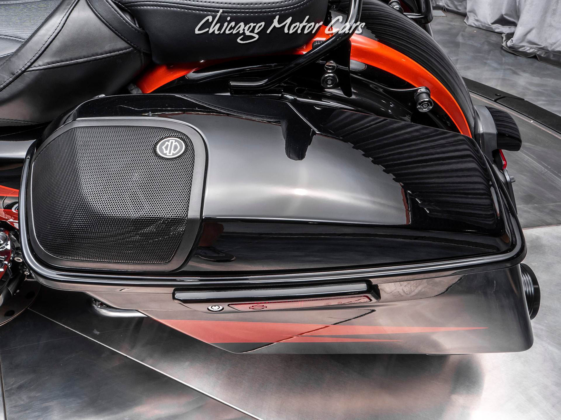 Used-2017-Harley-Davidson-Street-Glide-CVO-Stage-III-HD-Motor-117