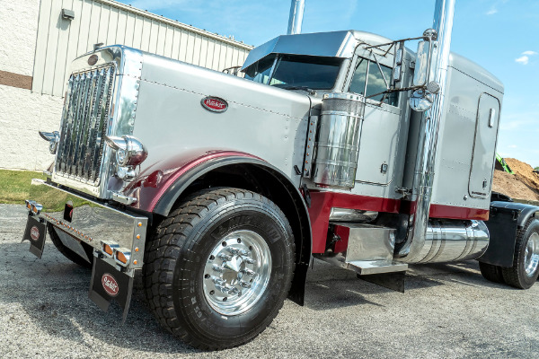 Used-2001-Peterbilt-379-Sleeper-Heavy-Haul-Truck-EXTENSIVE-SERVICE