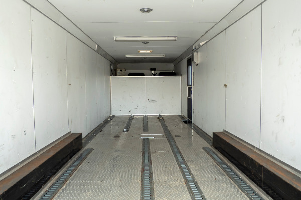 Used-2009-Classic-40ft-enclosed-Trailer-Goose-Neck