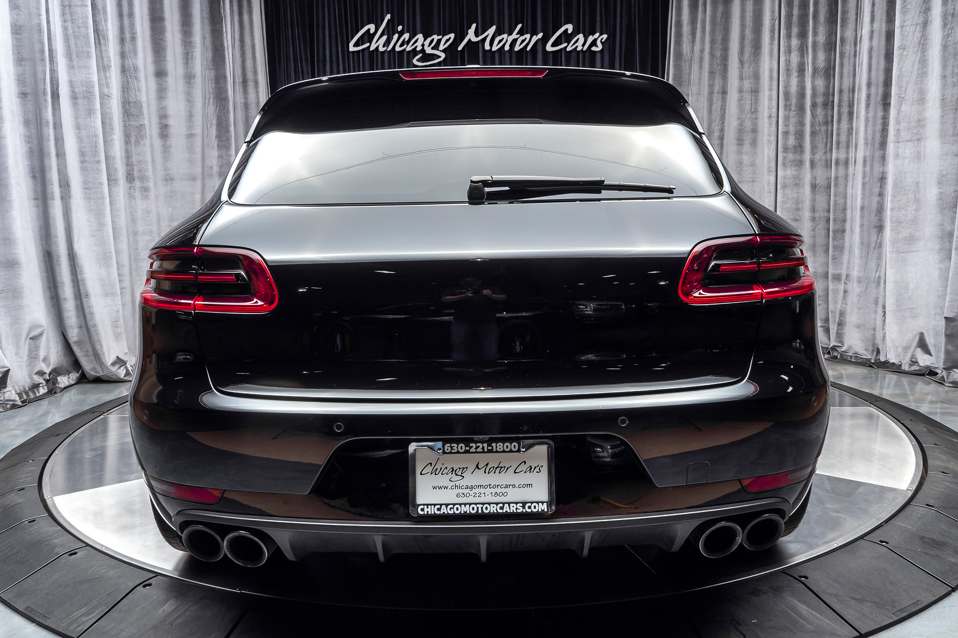 Used-2017-Porsche-Macan-Turbo