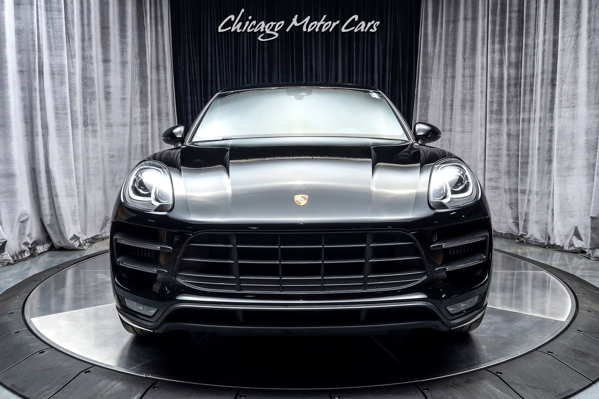 Used-2017-Porsche-Macan-Turbo