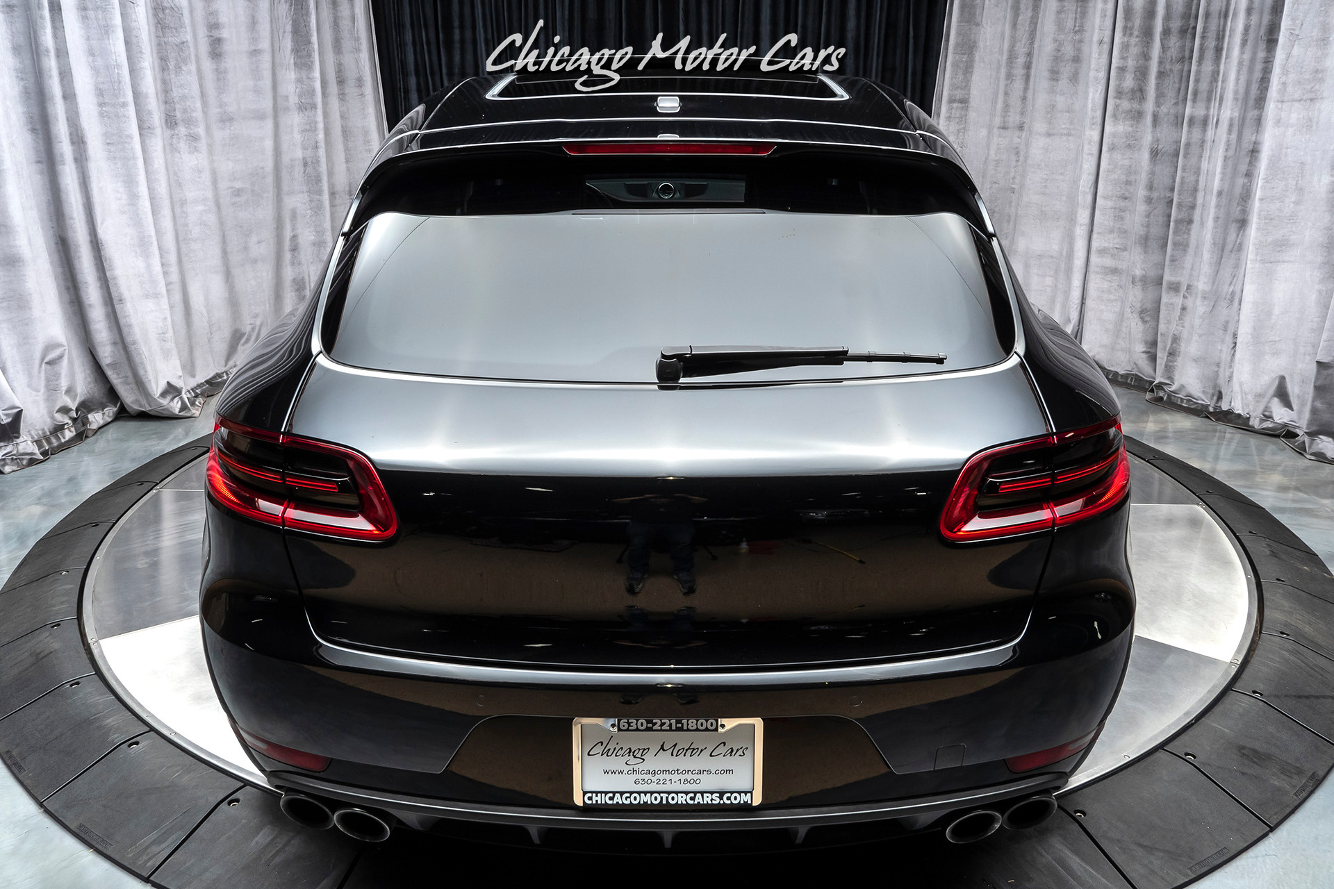 Used-2017-Porsche-Macan-Turbo