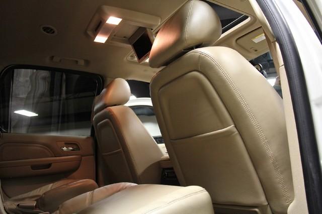 New-2010-Cadillac-Escalade-ESV-Luxury