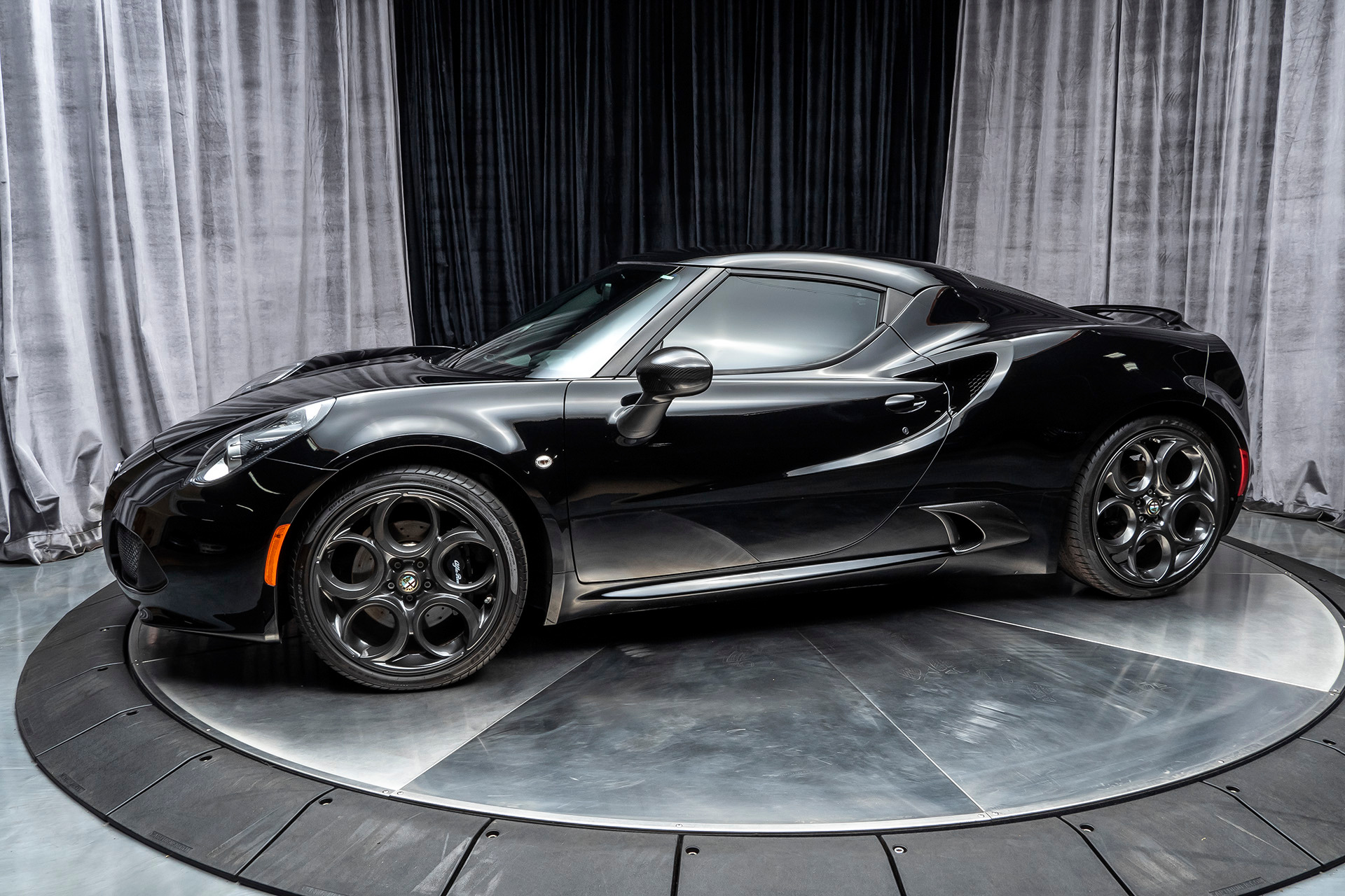 Used-2015-Alfa-Romeo-4C-Coupe-MSRP-68K