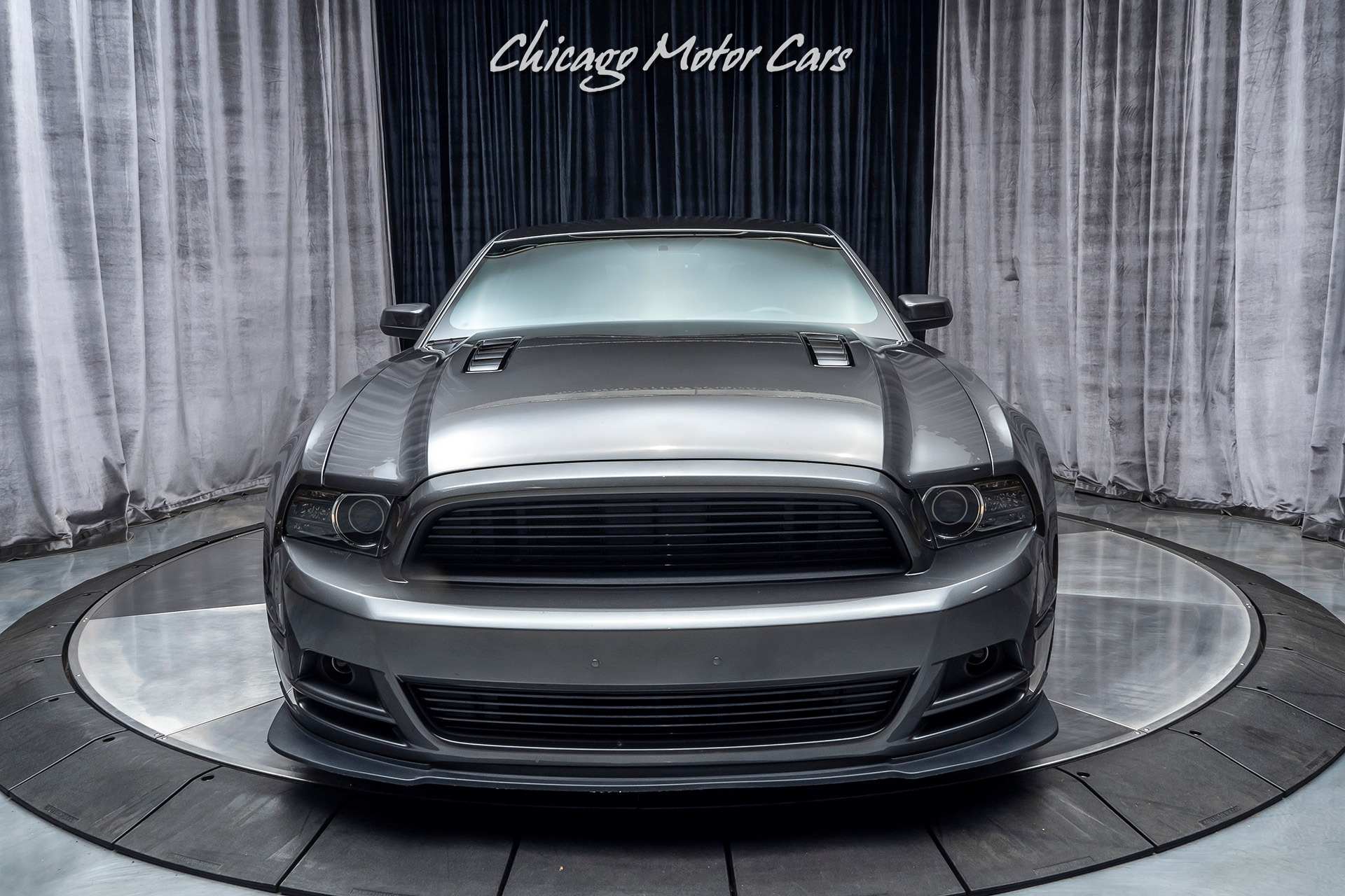 Used-2014-Ford-Mustang-GT-Premium