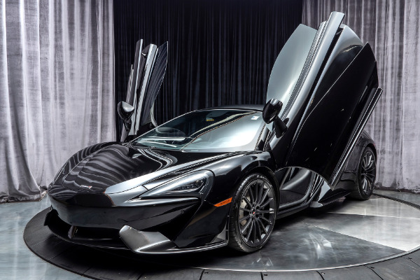 Used 2017 McLaren 570GT Coupe SPORT EXHAUST! CARBON FIBER! for sale Sold at Chicago Motor Cars in West Chicago IL 60185 4