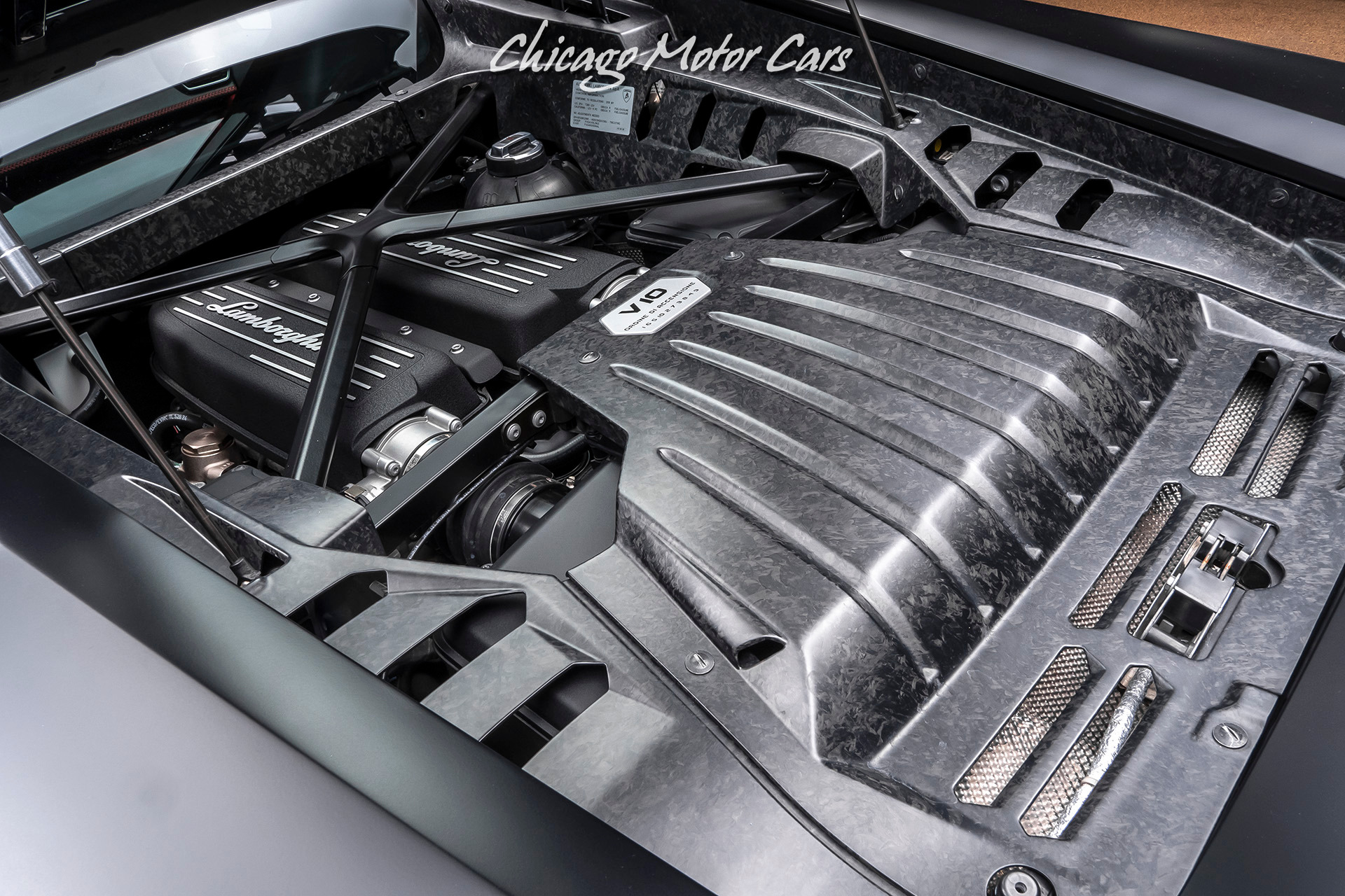 Used-2015-Lamborghini-Huracan-LP-610-4-Coupe-TRANSPARENT-ENGINE-BONNET