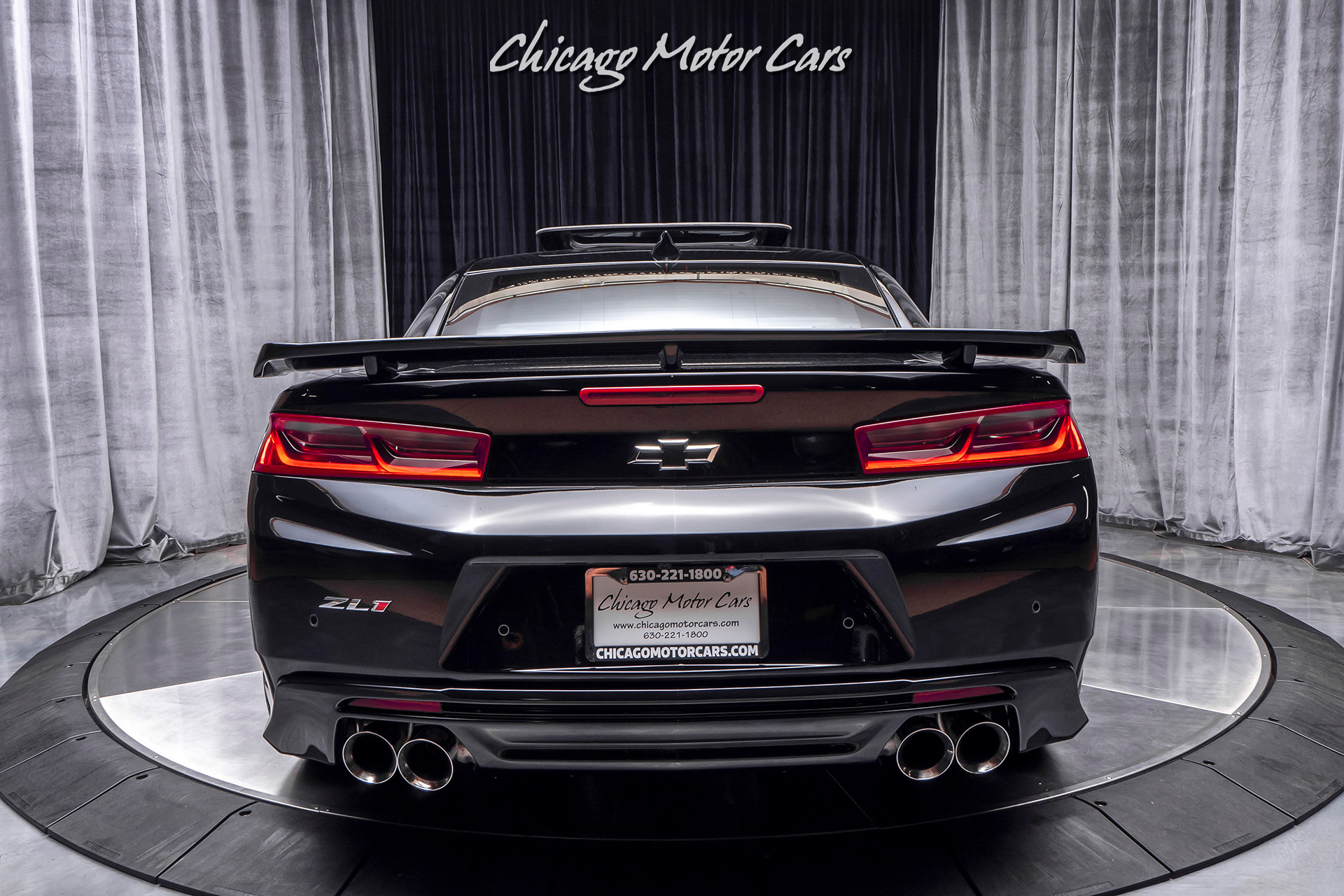 Used-2017-Chevrolet-Camaro-ZL1-Coupe-ONLY-3900-MILES-CARBON-FIBER-HOOD-INSERT-6-Speed-Manual