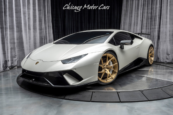Used 2018 Lamborghini Huracan LP640-4 Performante VF SUPERCHARGED **Factory Matte White** High MSRP for sale Sold at Chicago Motor Cars in West Chicago IL 60185 2